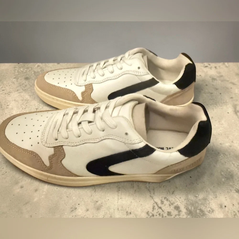 Steve Madden White, Beige & Black Low-Top Sneakers with Black Side Stripe - Picture 2 of 6